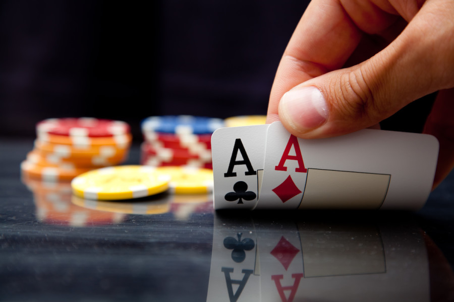 Illustrative Showing You how to Play in an Online Poker Game