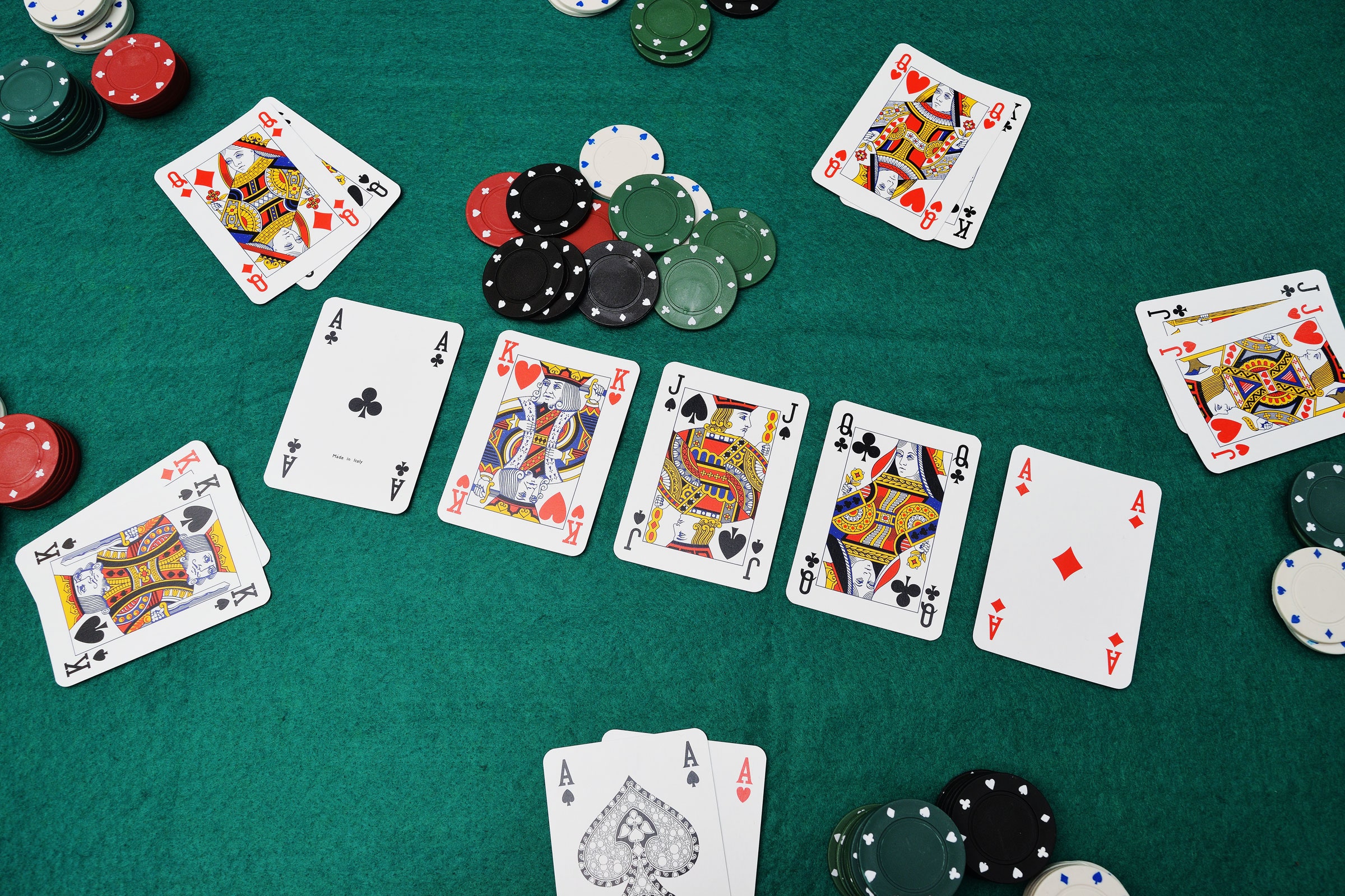 Illustrative Showing You how to Play in an Online Poker Game